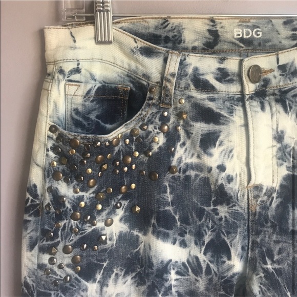 BDG Mid Rise Twig Acid Wash Ankle Cut Jeans - Picture 4 of 5